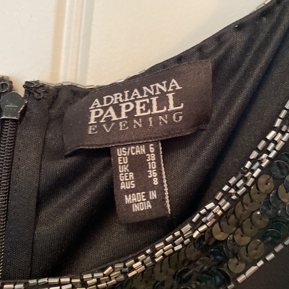 Like new black dress - Picture 4 of 5